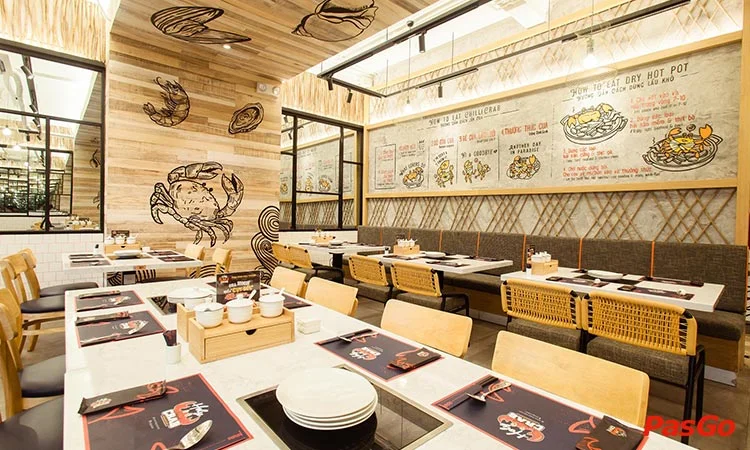 nha-hang-holy-crab-sense-city-pham-van-dong-11