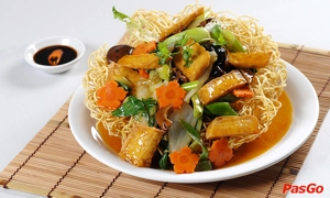 nha-hang-hue-delights-landmark-81-1