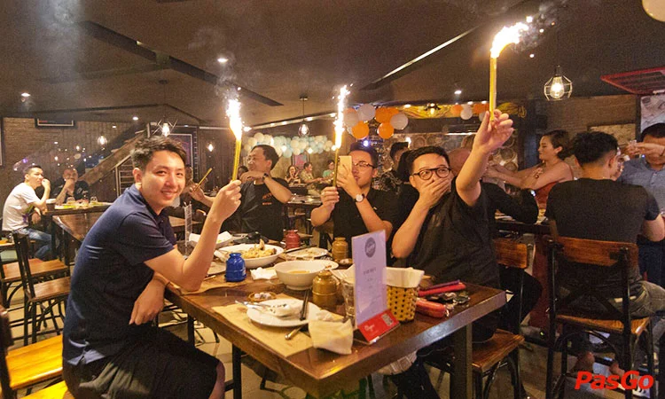 nha-hang-ibiero-craft-beer-station-le-van-luong-4