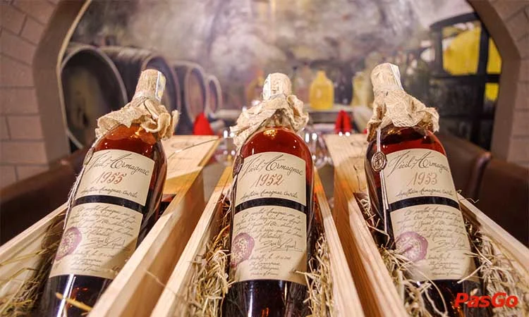 IL Vino Hầm rượu vang lớn nhất Hà Nội 1