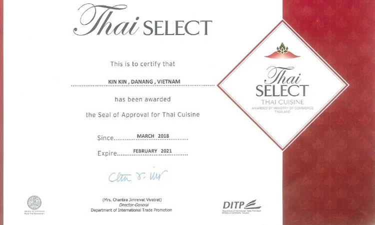 nha-hang-kin-kin-thai-food-ton-that-dam-2