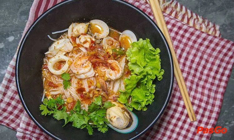 nha-hang-kin-kin-thai-food-ton-that-dam-8