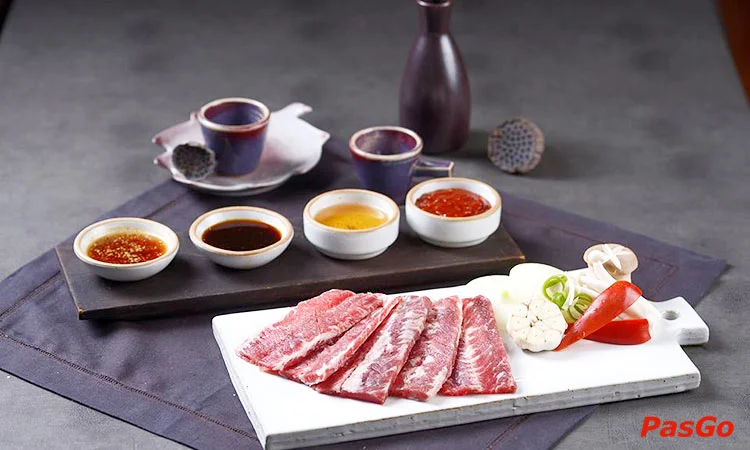 nha-hang-king-bbq-deli-royal-city-nguyen-trai-slide-2