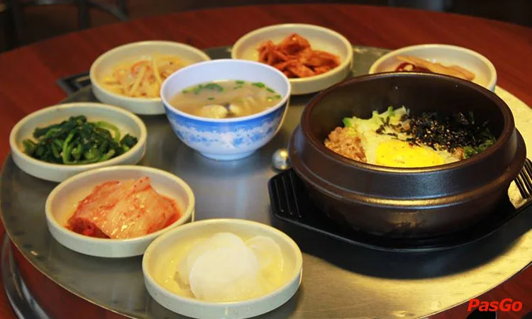 nha-hang-king-dakgalbi-ho-tung-mau-9