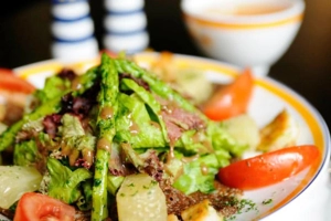 nha-hang-la-creperie-le-thanh-ton-mon-an-9a