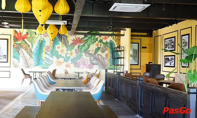 nha-hang-la-maison-deli-5