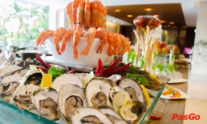 nha-hang-lackah-crowne-plaza-le-duc-tho-1