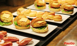 nha-hang-lackah-crowne-plaza-le-duc-tho-5