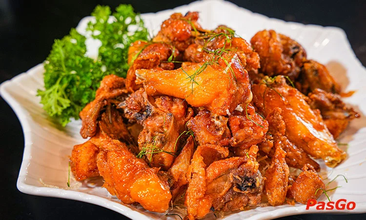 Nhà hàng Cua Biển Đông Triệu Việt Vương chuyên lẩu cua và món nhậu hải sản 4