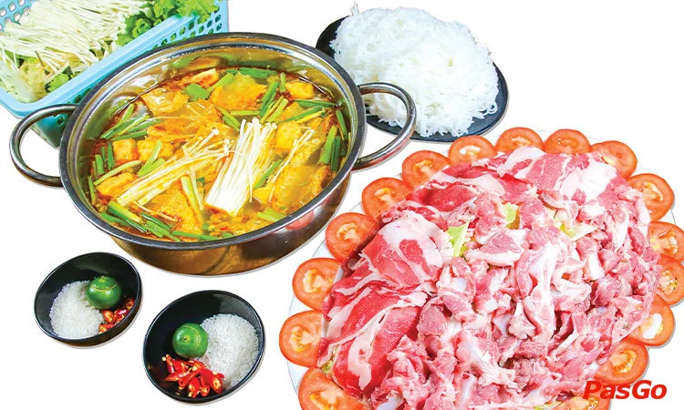nha-hang-lau-duc-troc-truong-dinh-1