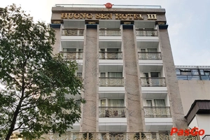 nha-hang-lau-duoi-bo-khach-san-huong-sen-3-slide-1