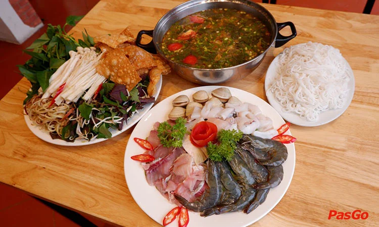nha-hang-lau-han-noi-xa-dan-3