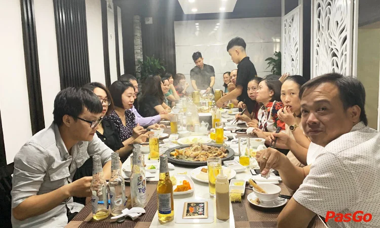 nha-hang-lau-hoi-cosmos-luong-dinh-cua-3