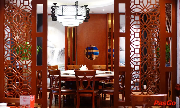 nha-hang-lau-hong-kong-khach-san-tan-son-nhat-hoang-van-thu-9