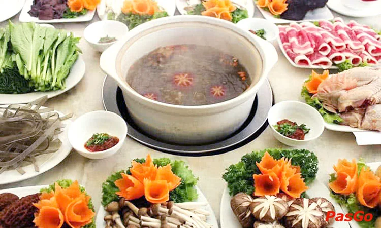 nha-hang-lau-nam-gia-khanh-ham-nghi-slide-1
