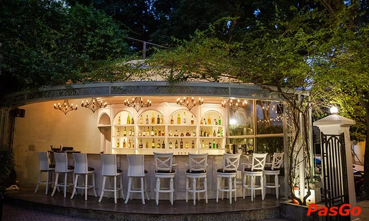 Lý Club Hanoi Lê Phụng Hiểu Chuyên món Á Âu 8