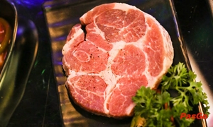 Nhà hàng Min Won BBQ Nguyễn Chánh phục vụ gọi món và buffet Lẩu Nướng Hàn Quốc 3