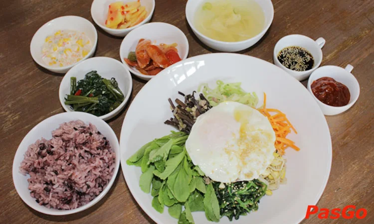 nha-hang-mj-kiichen-ton-dat-tien-1