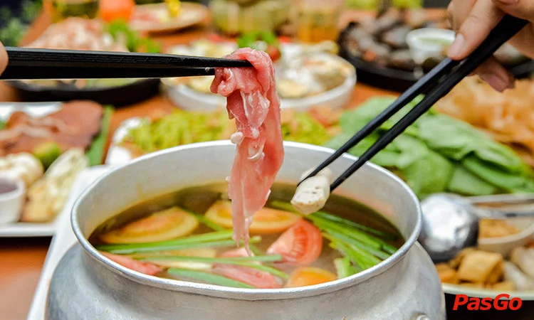 nha-hang-moc-rieu-&-nuong-nguyen-thi-thap-4