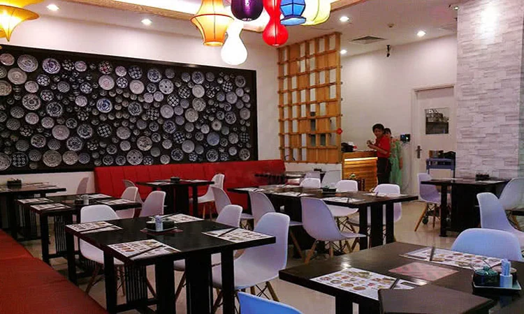 nha-hang-mon-hue-aeon-mall-long-bien-slide-11