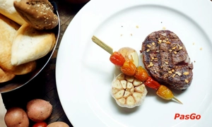 nha-hang-moo-beef-steak-nguyen-khanh-toan-1