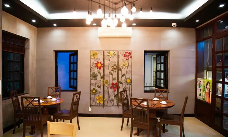 nha-hang-moon-kitchen-hoa-mai-slide-11