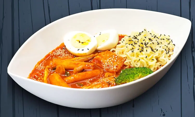 nha-hang-moon-kitchen-hoa-mai-slide-4