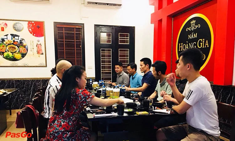 nha-hang-nam-hoang-gia-vo-chi-cong-9