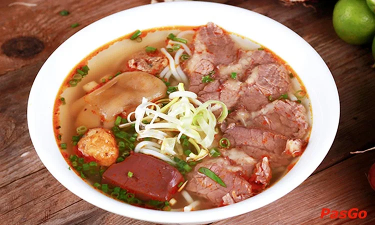 nha-hang-net-hue-thai-ha-slide-1