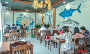 nha-hang-oc-an-hai-san-3-mien-nguyen-van-huyen-4