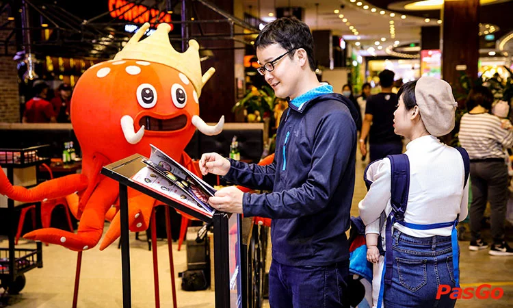 nha-hang-octopus-king-aeon-mall-long-bien-10