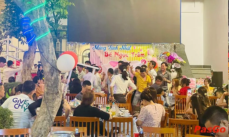 Nhà hàng Paris Lê Văn Khương nhà hàng hầm rượu không gian đẹp món ăn ngon 2