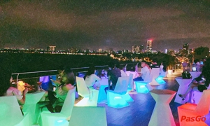 parosand-sky-bar-restaurant-lac-long-quan-6