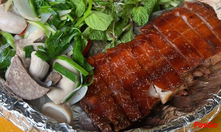 Nhà hàng Phố Bia Đường 79 5