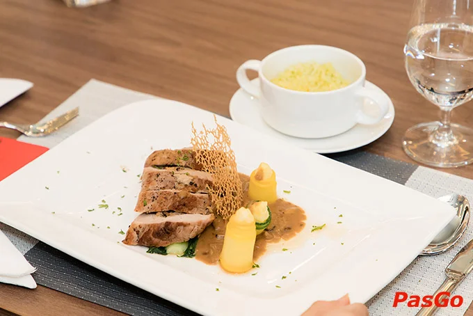 Nhà hàng Phú Nhuận Mường Thanh Luxury Sài Gòn Chuyên món Á - Âu  2