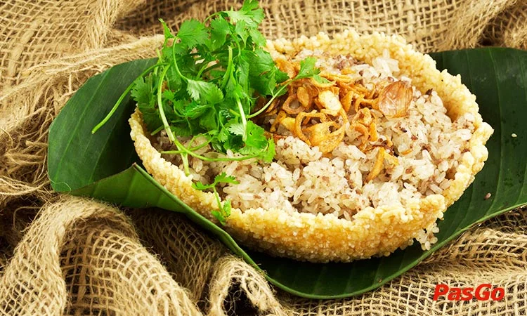 nha-hang-phuong-nam-dich-vong-hau-slide-8