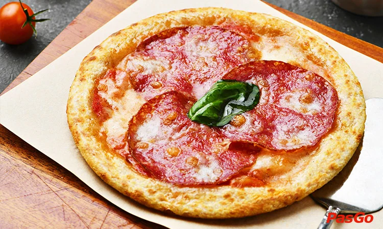 nha-hang-pizza-tonda-crescent-mall-1