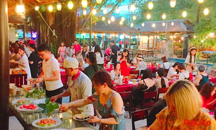 nha-hang-pool-buffet-yersin-nha-trang-2