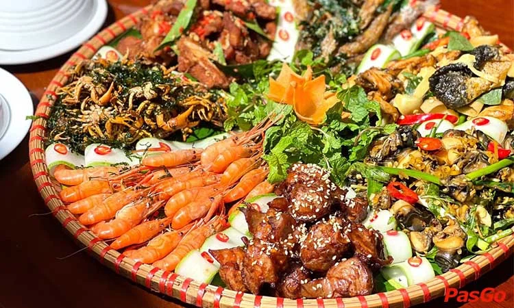 Vườn nhậu Trần Khát Chân 9
