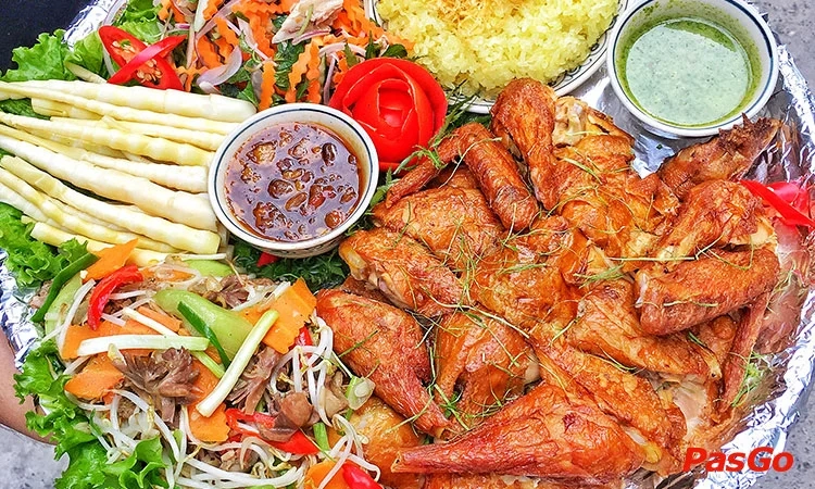 nha-hang-quan-xua-luu-quang-vu-1