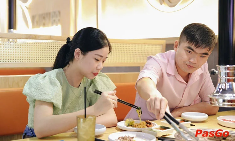Nhà hàng Rakuen BBQ Bàu Cát ngất ngây với bữa tiệc buffet lẩu nướng 7