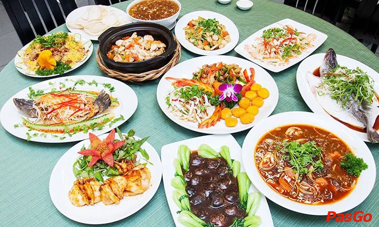 nha-hang-redhouse-saigon-dien-bien-phu-1