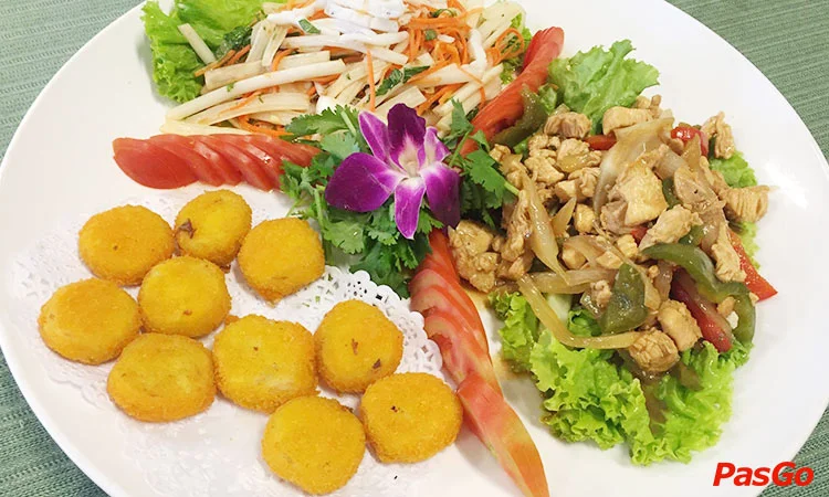 nha-hang-redhouse-saigon-dien-bien-phu-8