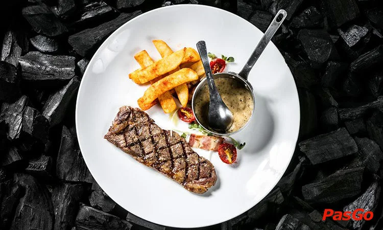 Nhà hàng Rico Steakhouse Nguyễn Gia Thiều 1
