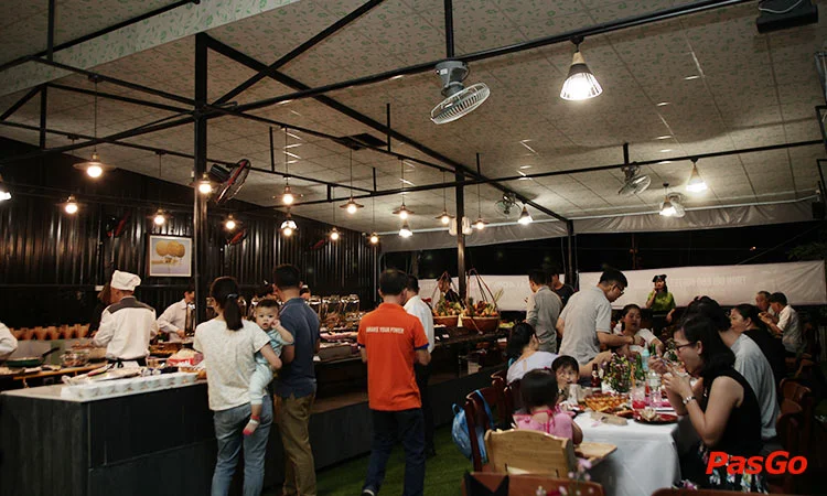 nha-hang-rockets-bbq-buffet-khu-nha-o-binh-chanh-11