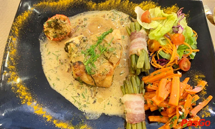 roly-restaurant-le-loi-3