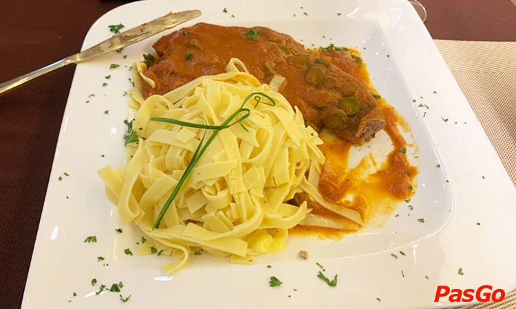 roly-restaurant-le-loi-5
