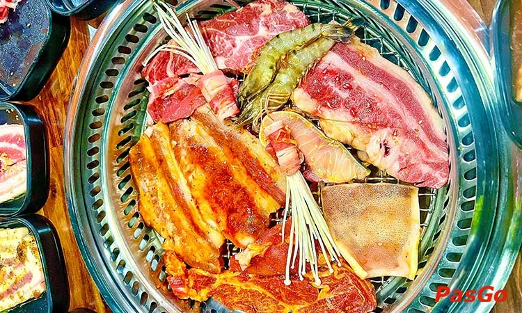 Nhà hàng Safodi Vũ Tông Phan Buffet Nướng Lẩu hấp dẫn 7