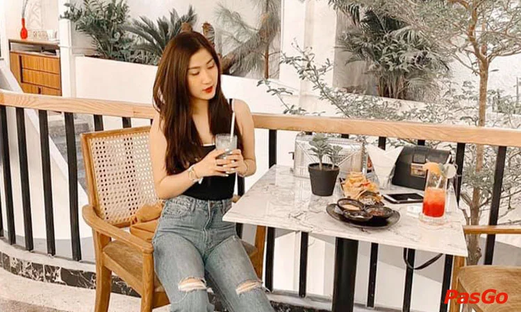 nha-hang-sargon-bistro-&-coffee-nguyen-thi-minh-khai-11