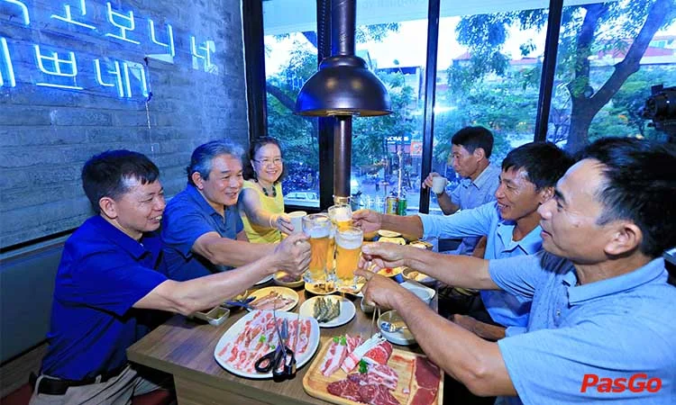 nha-hang-shin-bbq-huynh-thuc-khang-buffet-lau-nuong-9